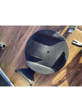 Konsola playstation 5 w motywie deadpool