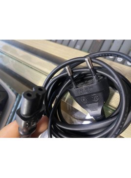 Konsola Playstation 5 z napędem i fioletowym padem